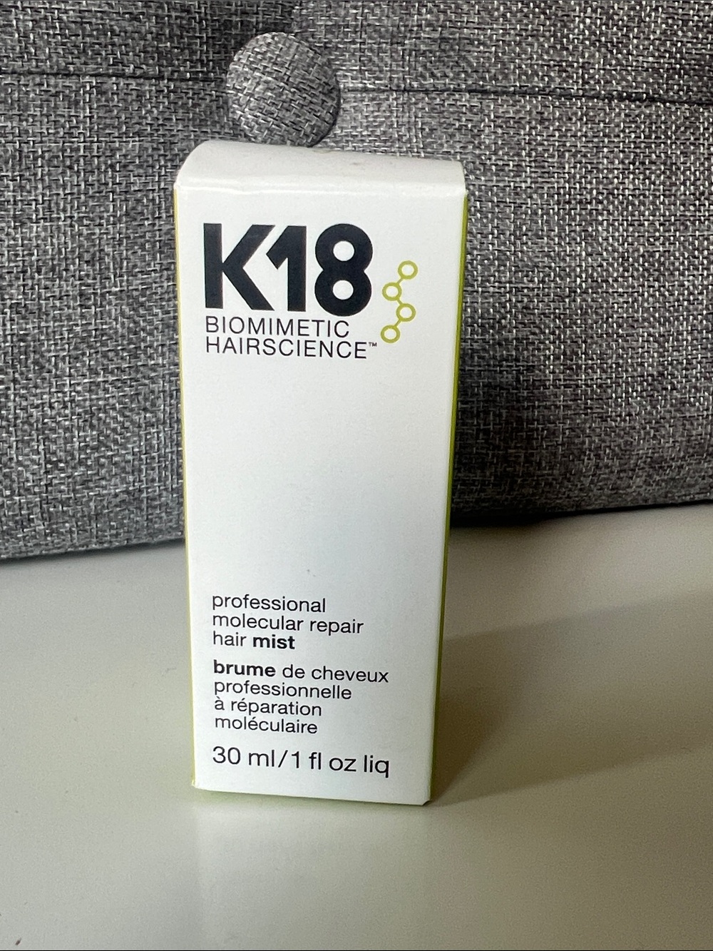 K18 Biomimetic Hairscience Professional Molecular Repair Hair Mist - White/Green